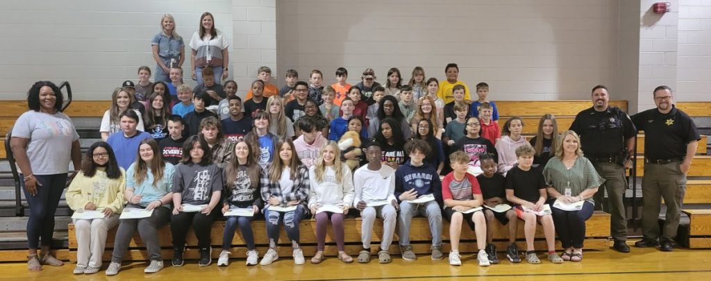 HCSD Holds D A R E Graduation at Beaver Elementary Lexington Progress