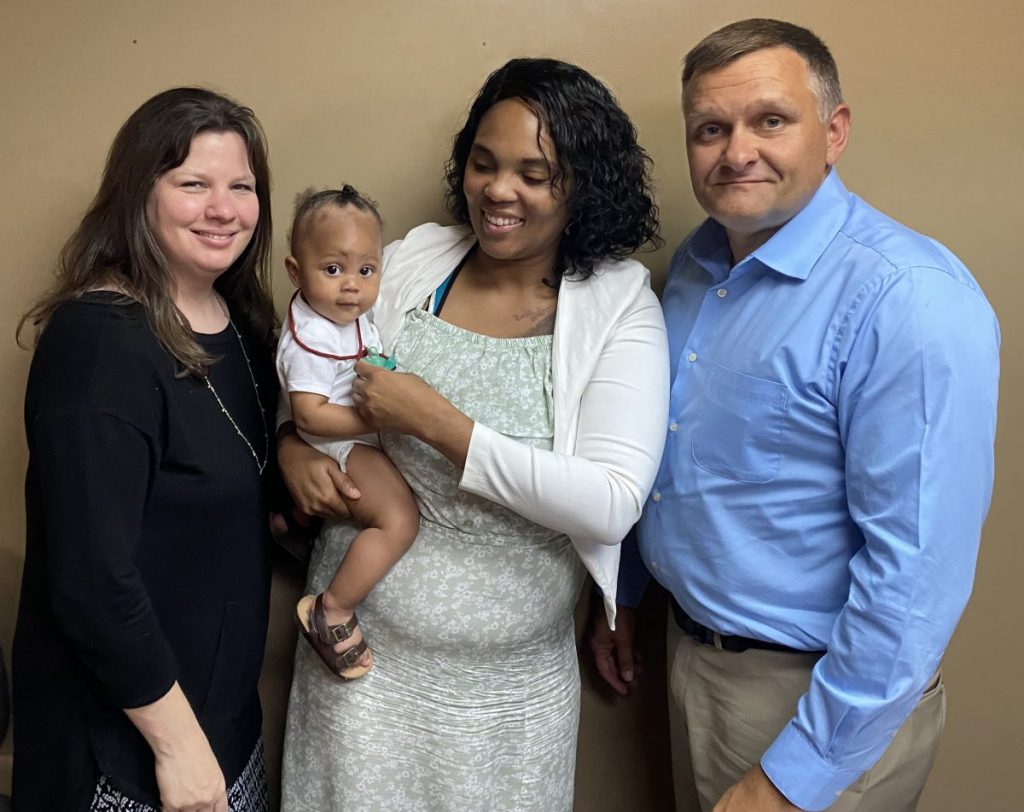 Countian Countian Fights Abortion With Love and a Helping Hand – Lexington Progress